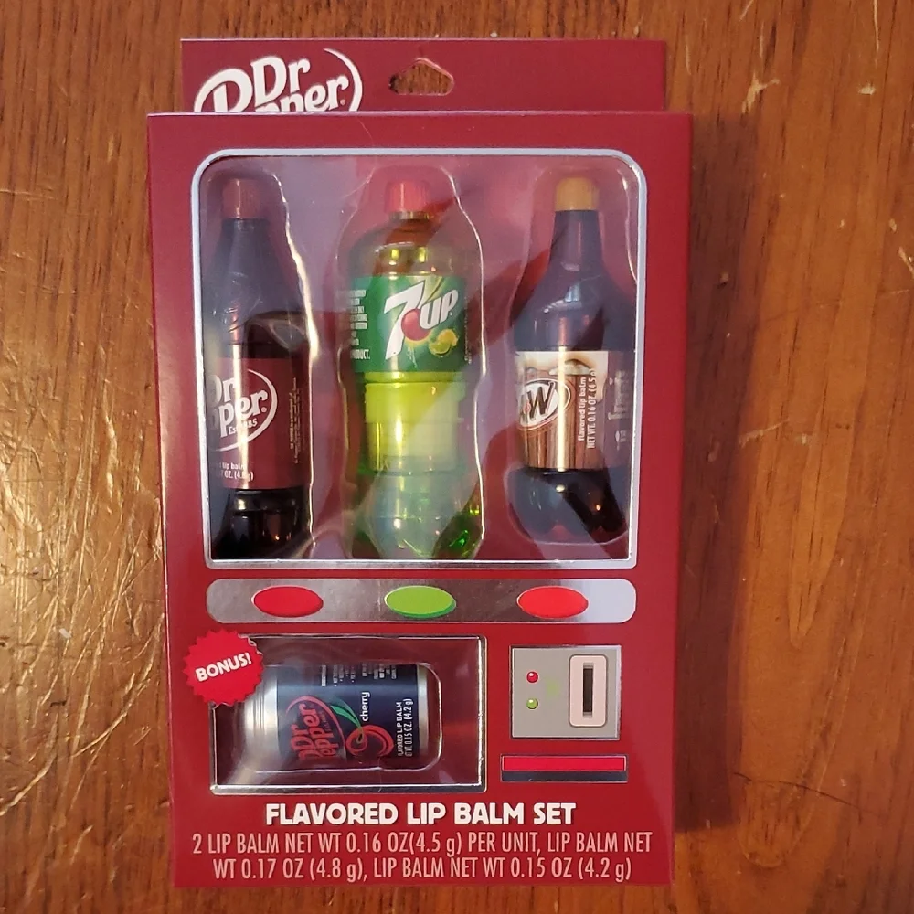 New Flavored Lip Balm Set with Dr Pepper, 7UP, A&W Novelty Vending Machine Box